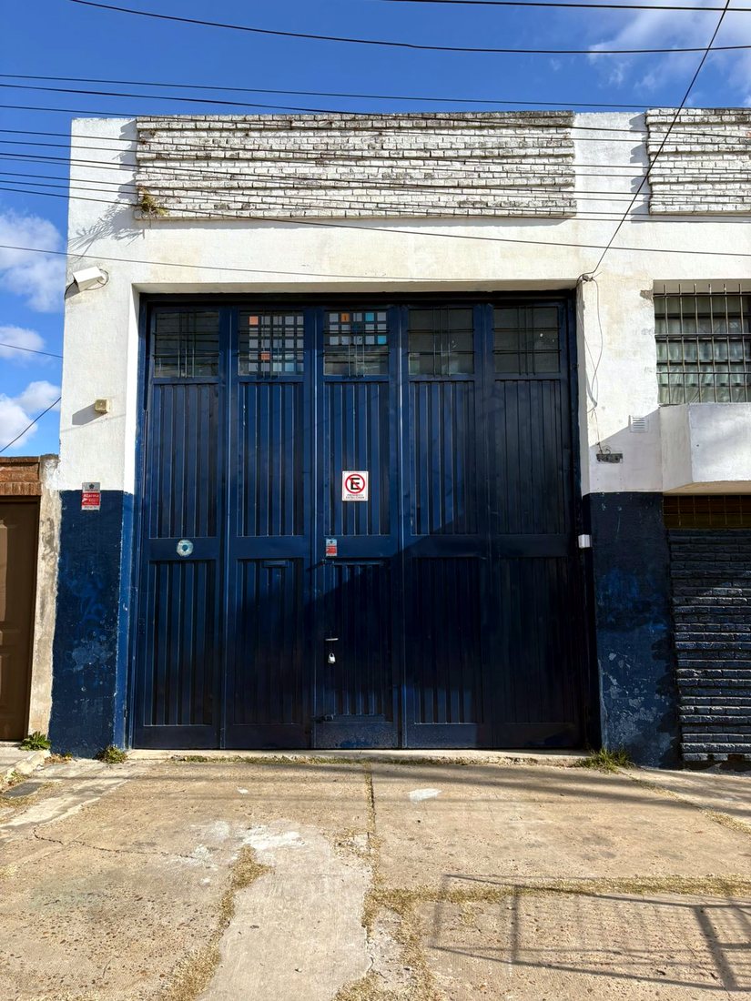 Depósito ALZU - frente